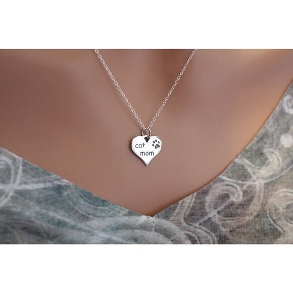 Sterling Silver Message Pendant Necklace- Cat Mom, Silver Cat Mom Heart Necklace - Picture 3 of 3